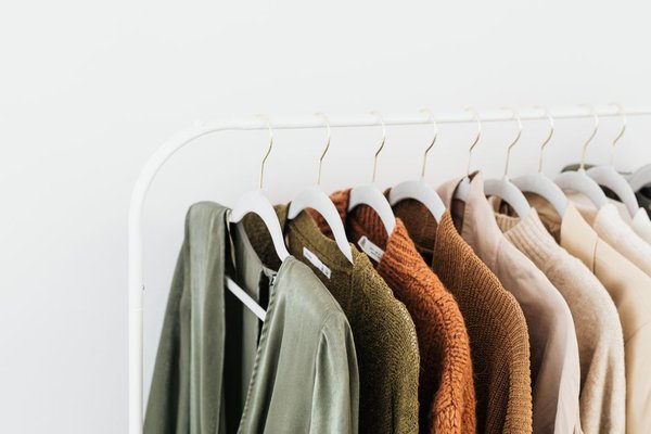 how to build a unisex capsule wardrobe